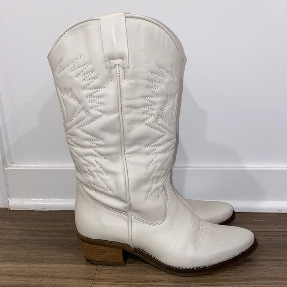 Steve Madden Shoes - Steve Madden White Heeled Boots
